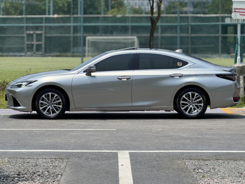 Lexus Lexus ES