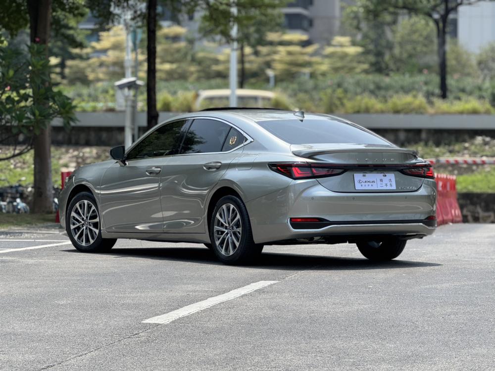 Lexus Lexus ES