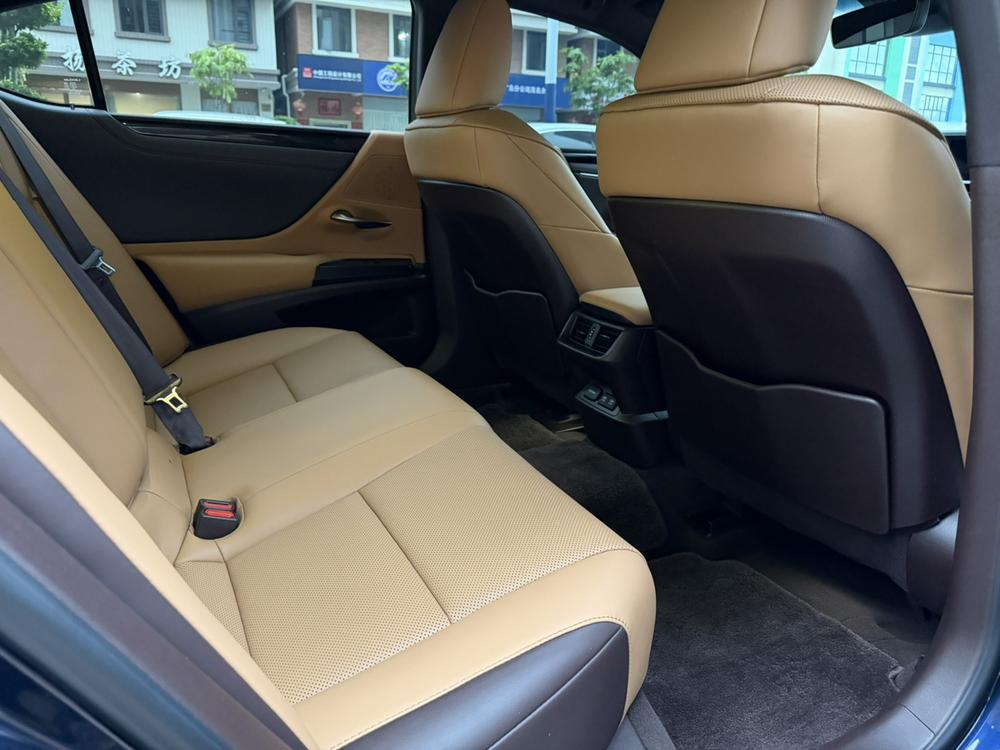 Lexus Lexus ES