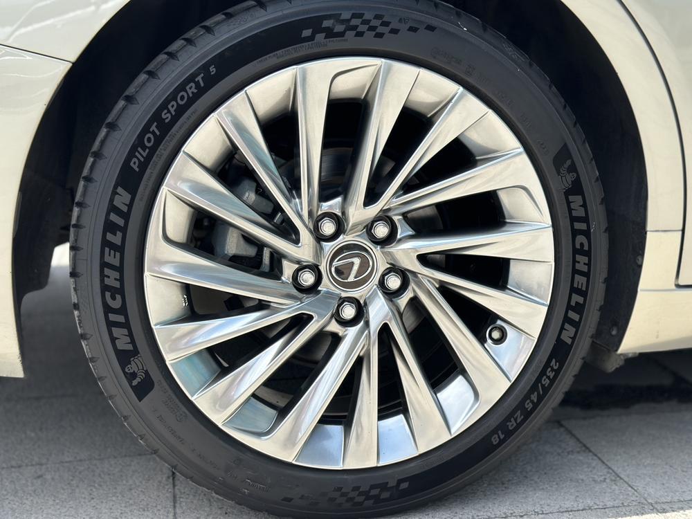 Lexus Lexus ES