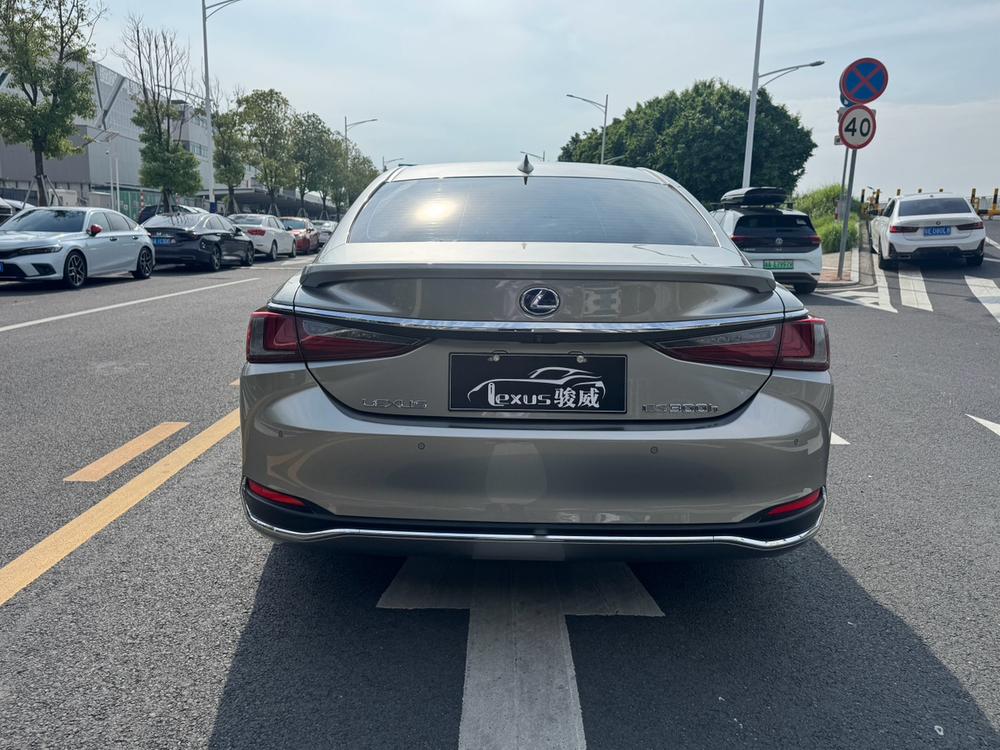 Lexus Lexus ES