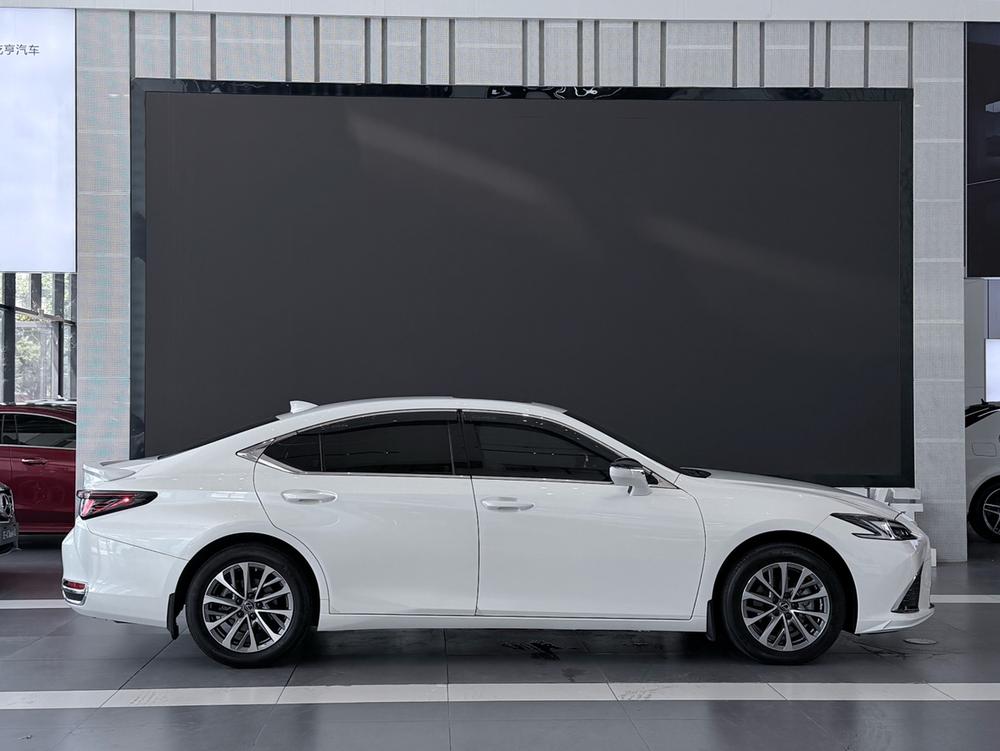 Lexus Lexus ES