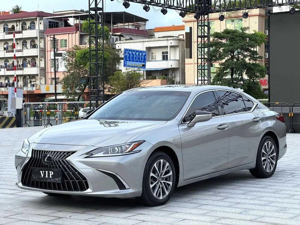 Lexus Lexus ES
