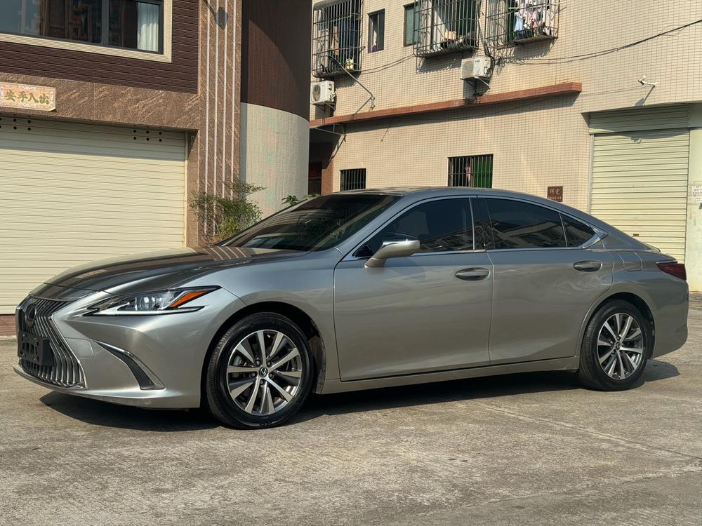 Lexus Lexus ES