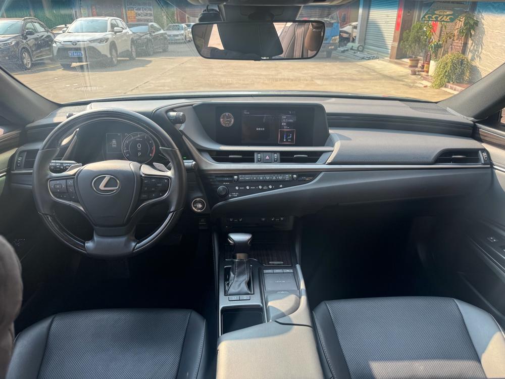 Lexus Lexus ES
