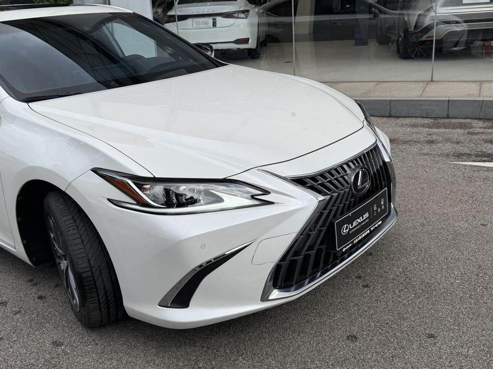 Lexus Lexus ES