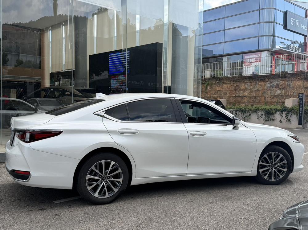 Lexus Lexus ES