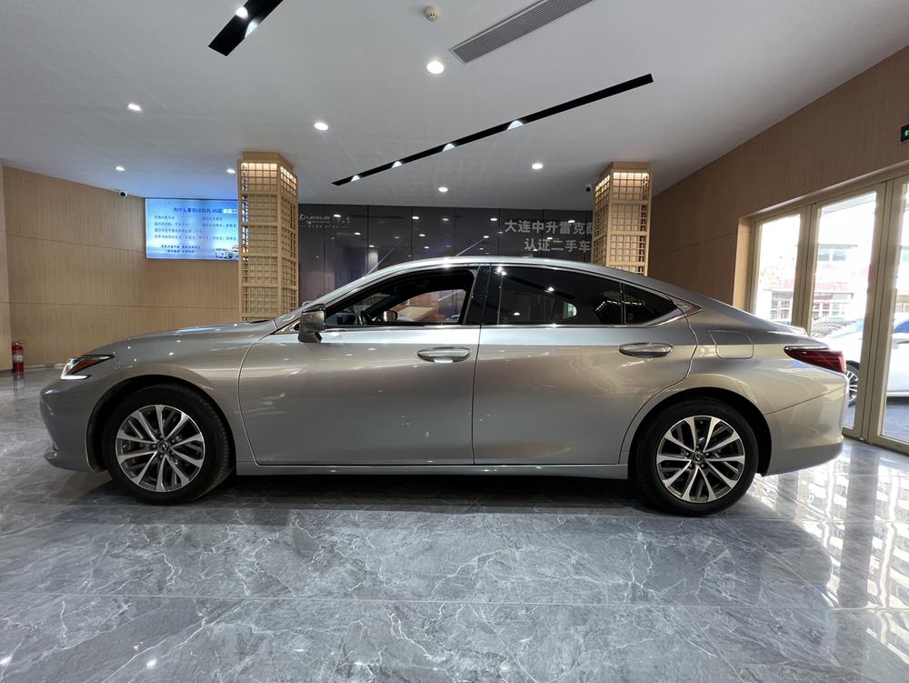 Lexus Lexus ES