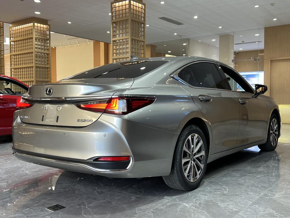 Lexus Lexus ES