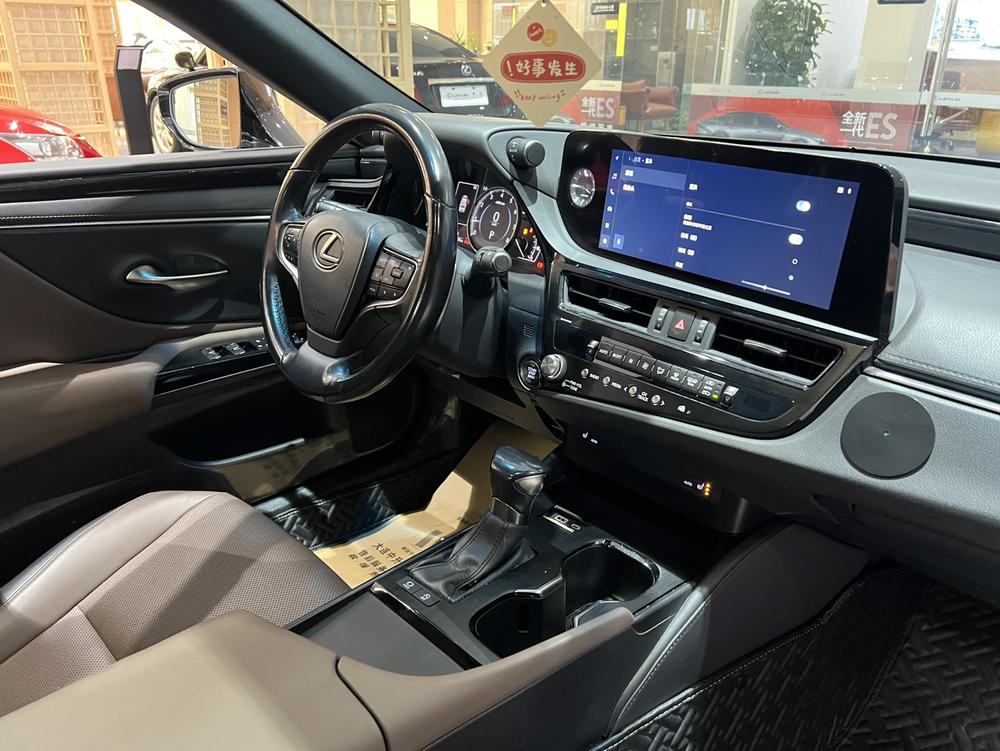 Lexus Lexus ES