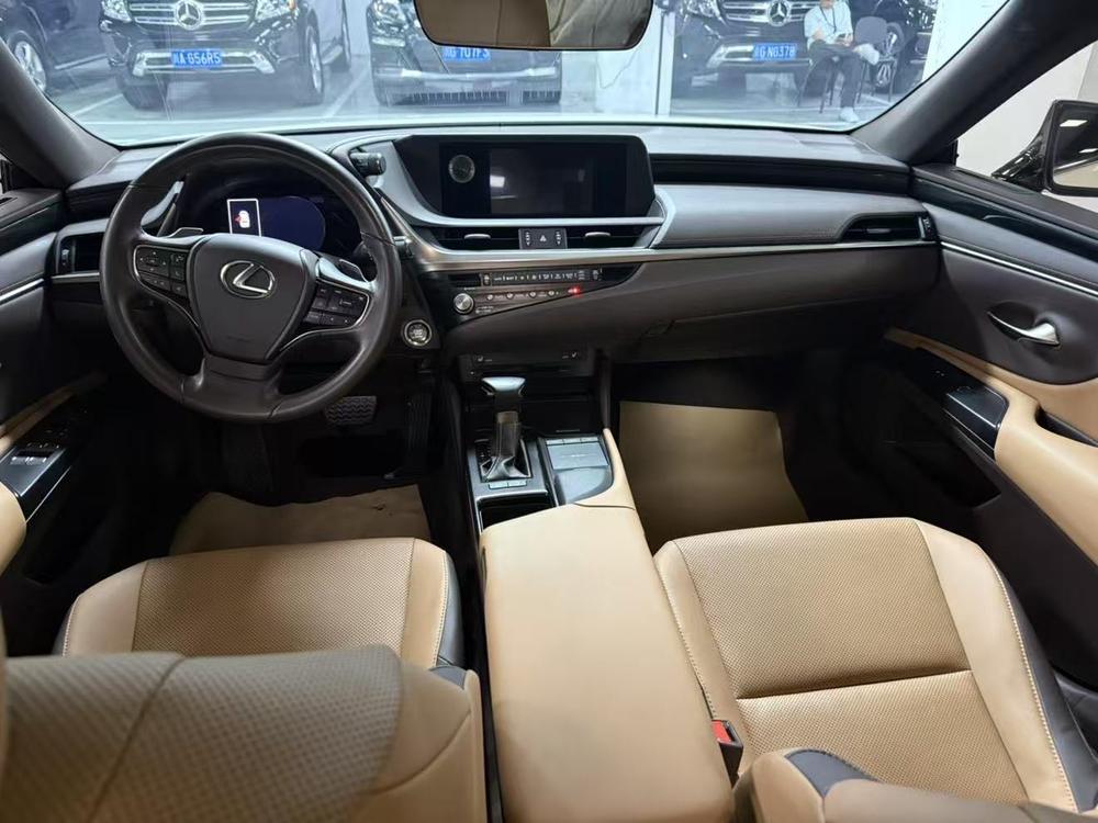 Lexus Lexus ES