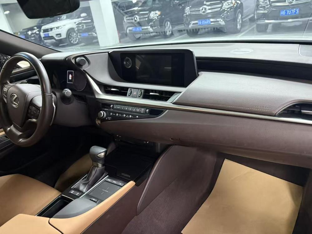 Lexus Lexus ES