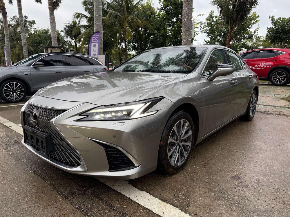 Lexus Lexus ES