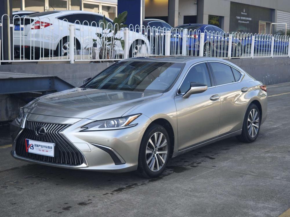 Lexus Lexus ES