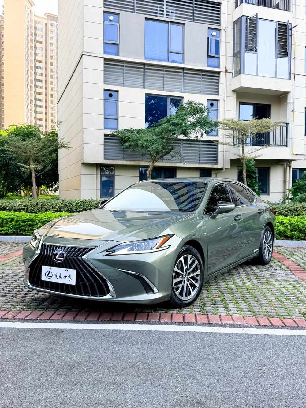 Lexus Lexus ES