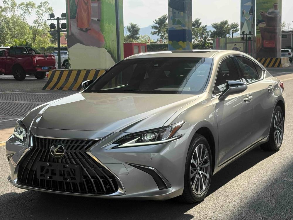 Lexus Lexus ES