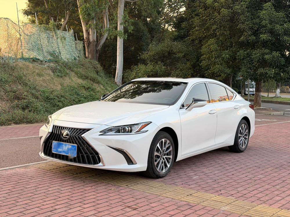 Lexus Lexus ES