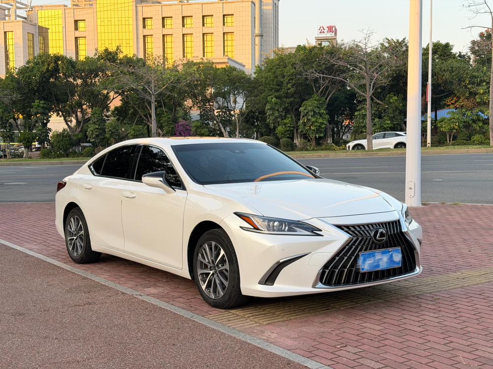 Lexus Lexus ES