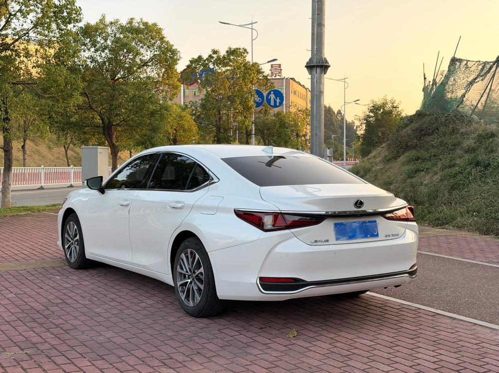 Lexus Lexus ES