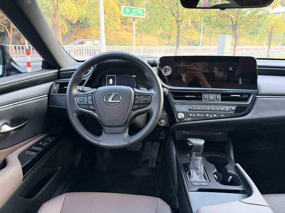 Lexus Lexus ES