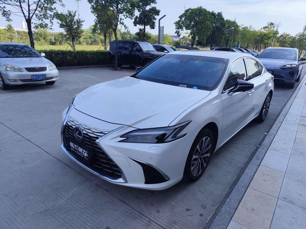 Lexus Lexus ES