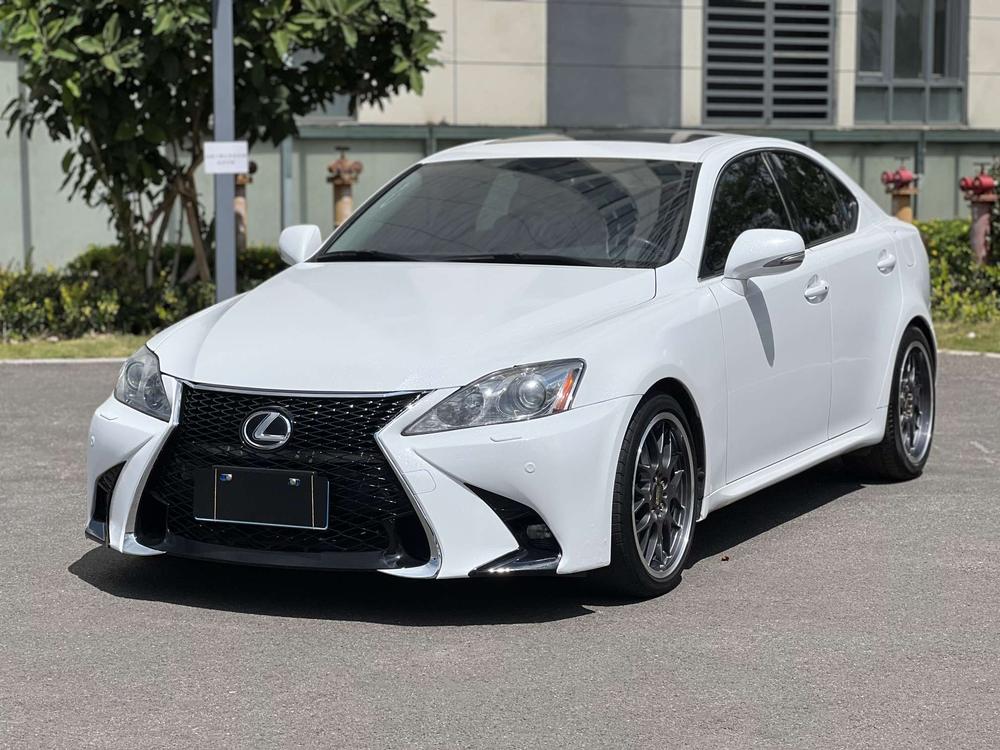 Lexus Lexus IS