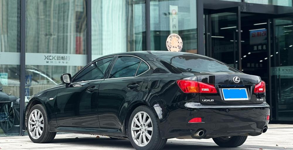 Lexus Lexus IS