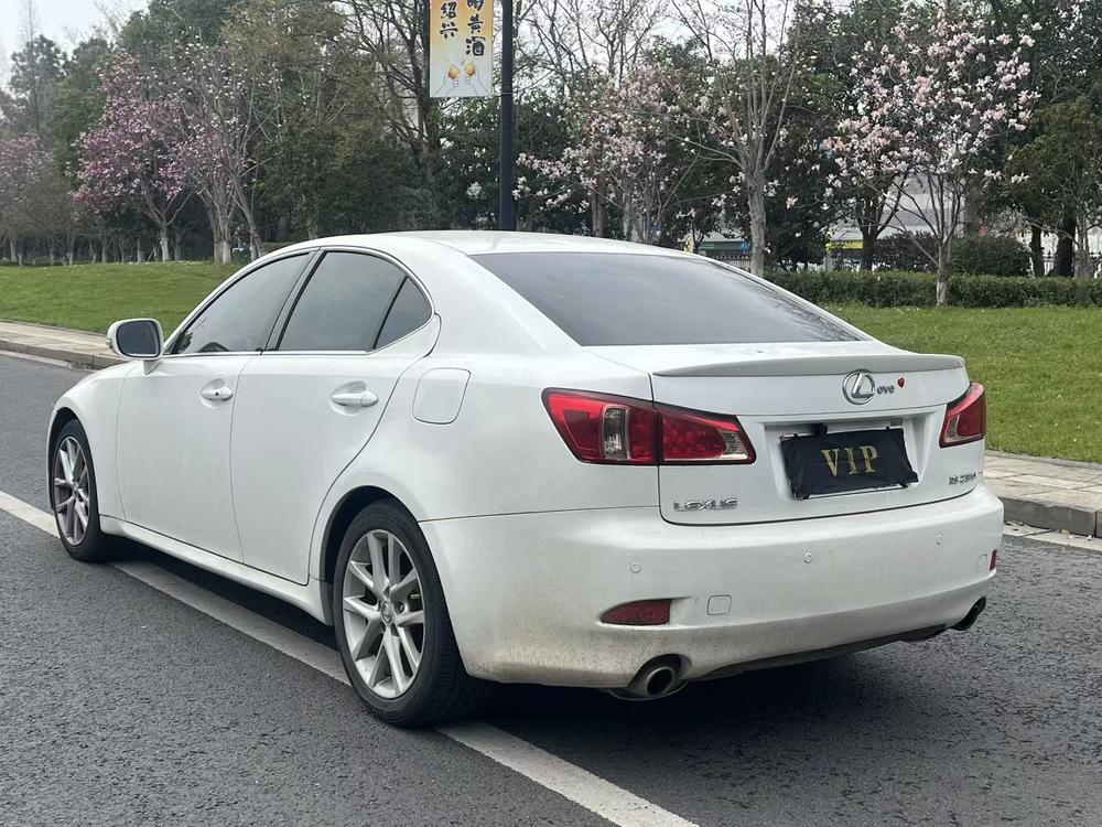 Lexus Lexus IS