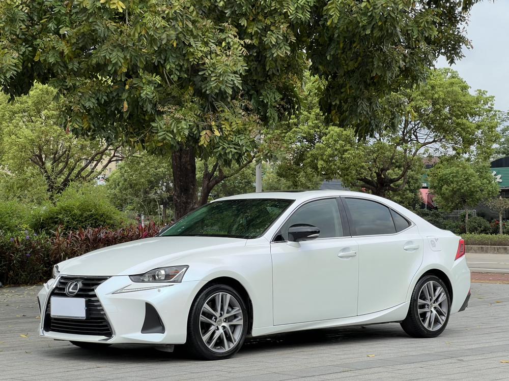 Lexus Lexus IS