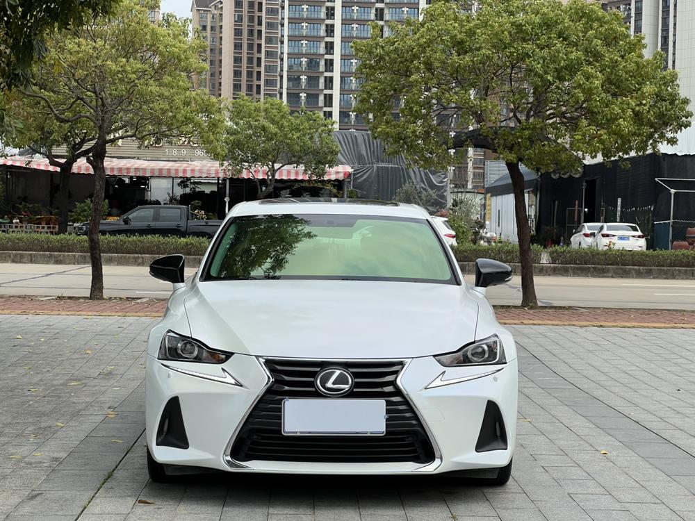 Lexus Lexus IS