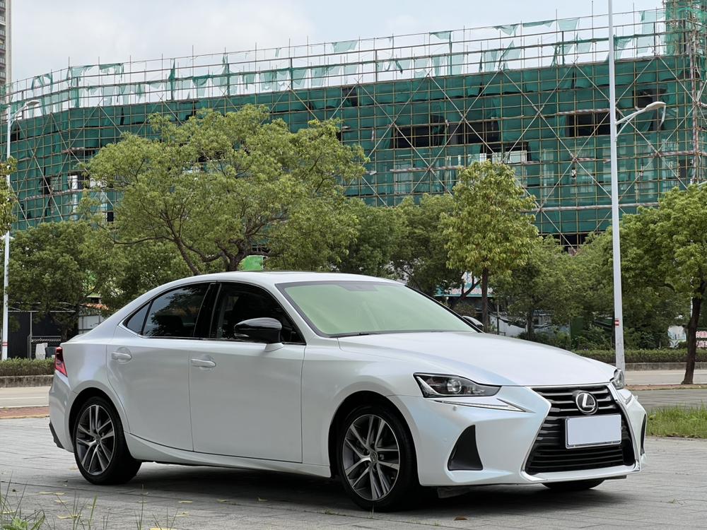 Lexus Lexus IS