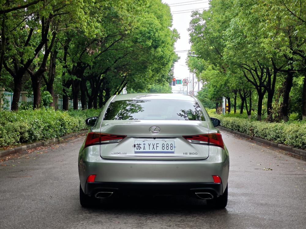 Lexus Lexus IS
