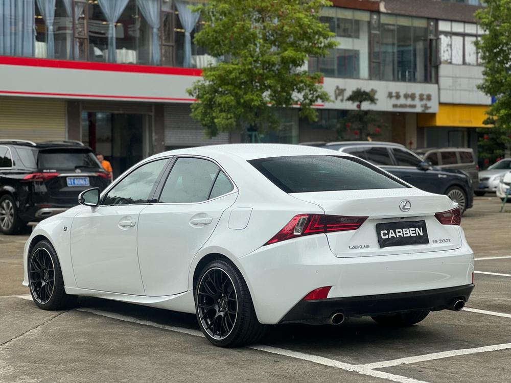 Lexus Lexus IS