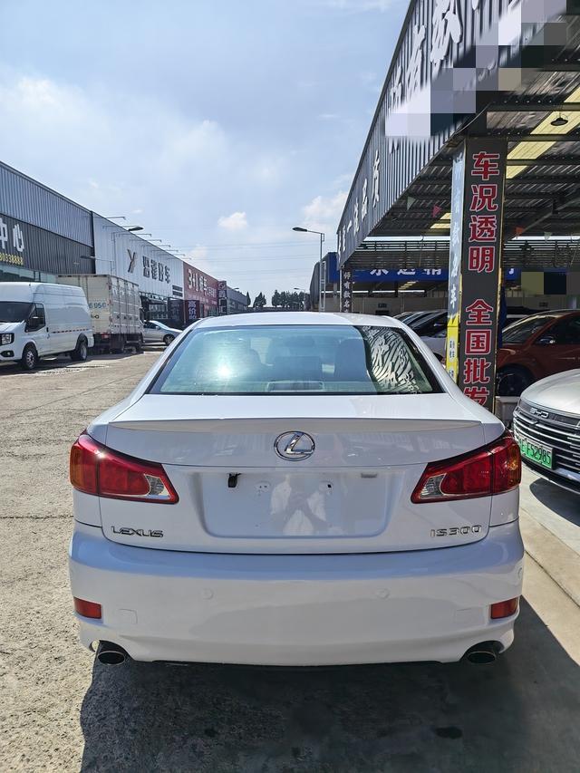 Lexus Lexus IS