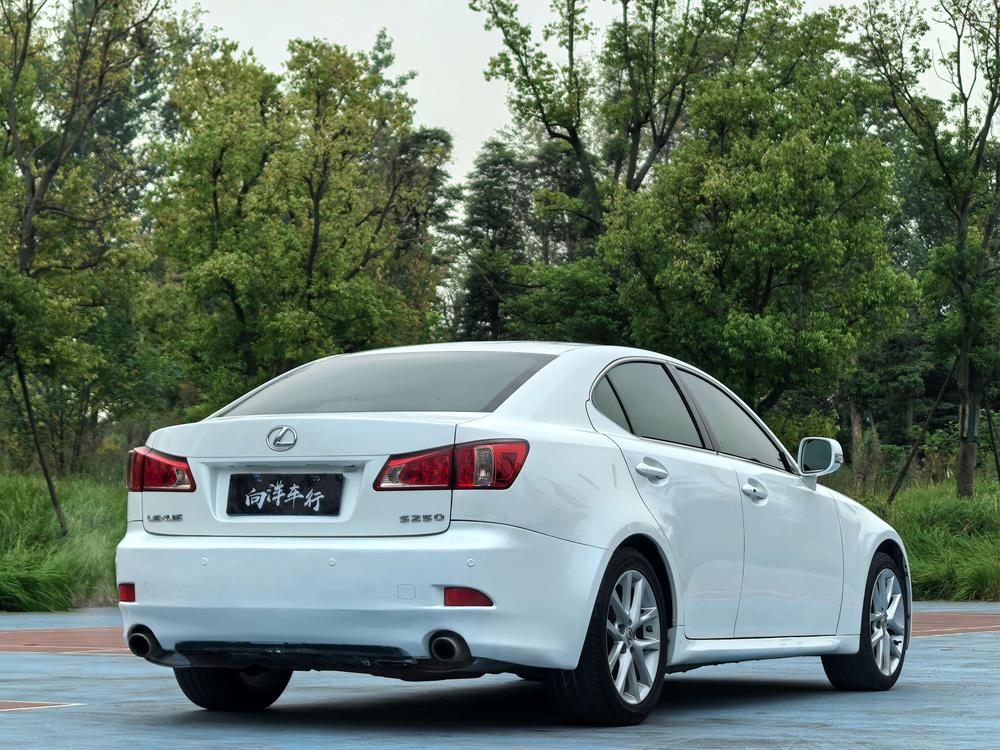 Lexus Lexus IS