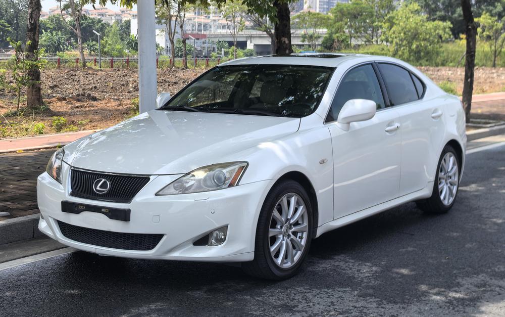 Lexus Lexus IS