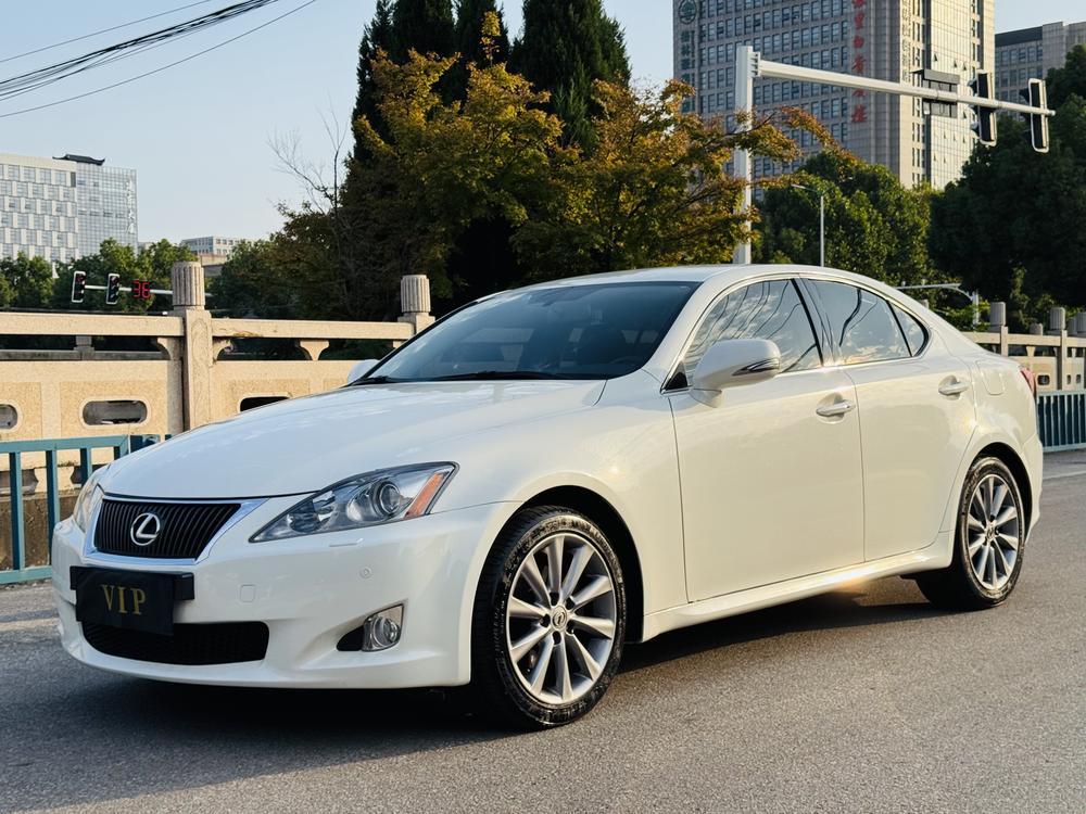 Lexus Lexus IS