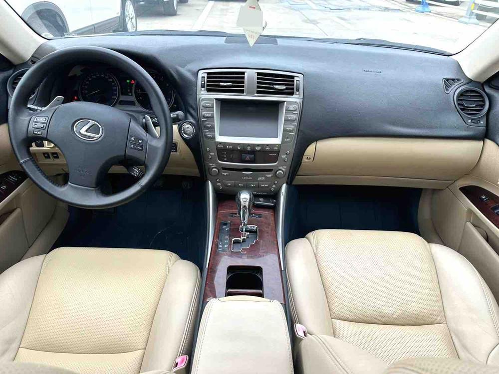 Lexus Lexus IS