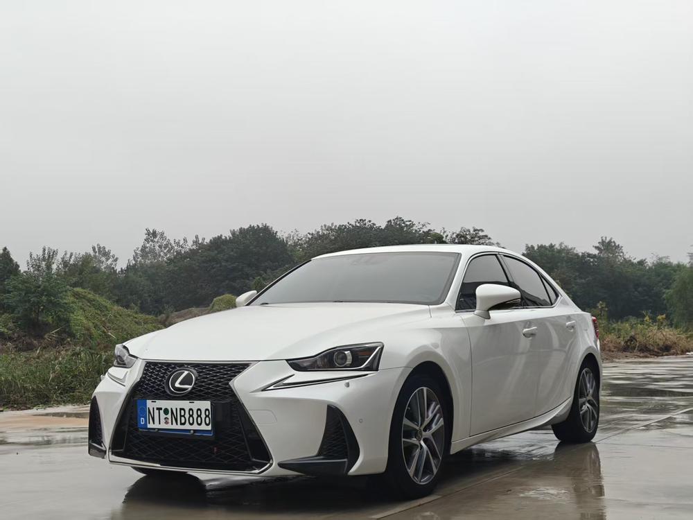 Lexus Lexus IS
