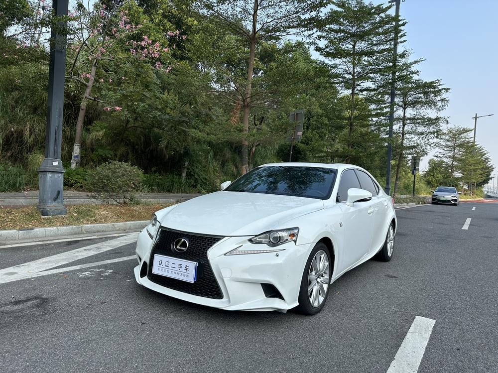 Lexus Lexus IS