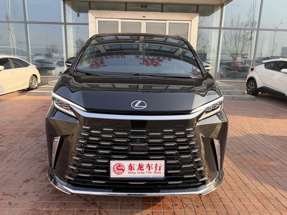 Lexus Lexus LM