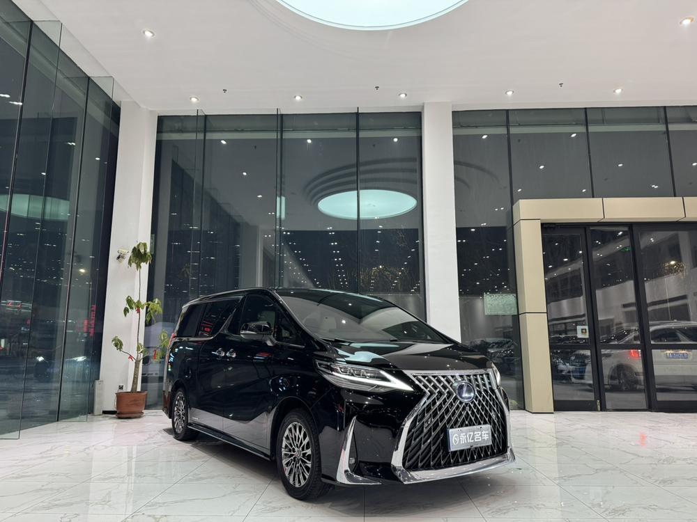 Lexus Lexus LM