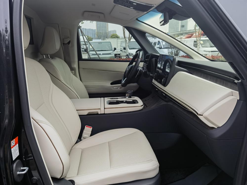 Lexus Lexus LM