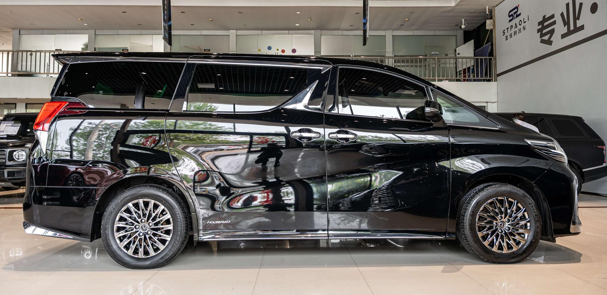Lexus Lexus LM