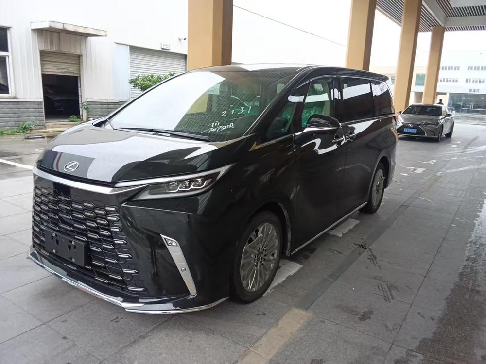 Lexus Lexus LM
