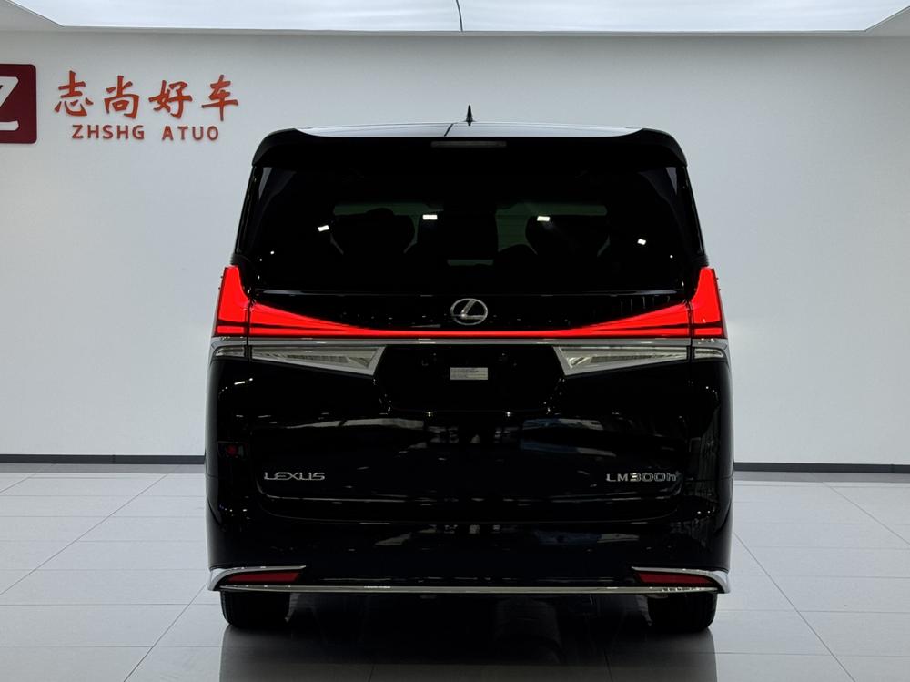 Lexus Lexus LM