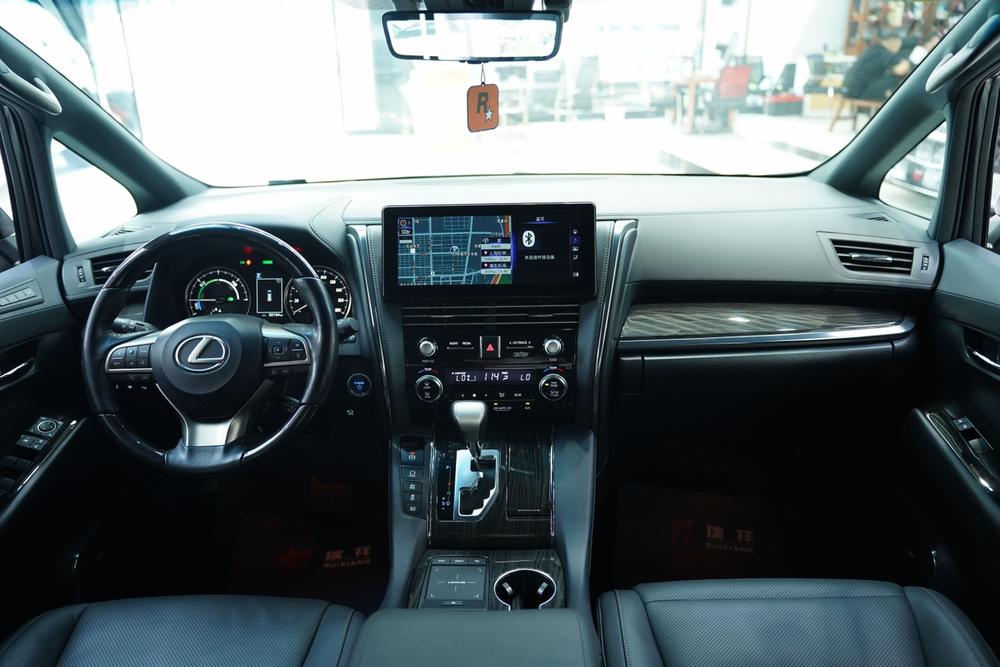 Lexus Lexus LM