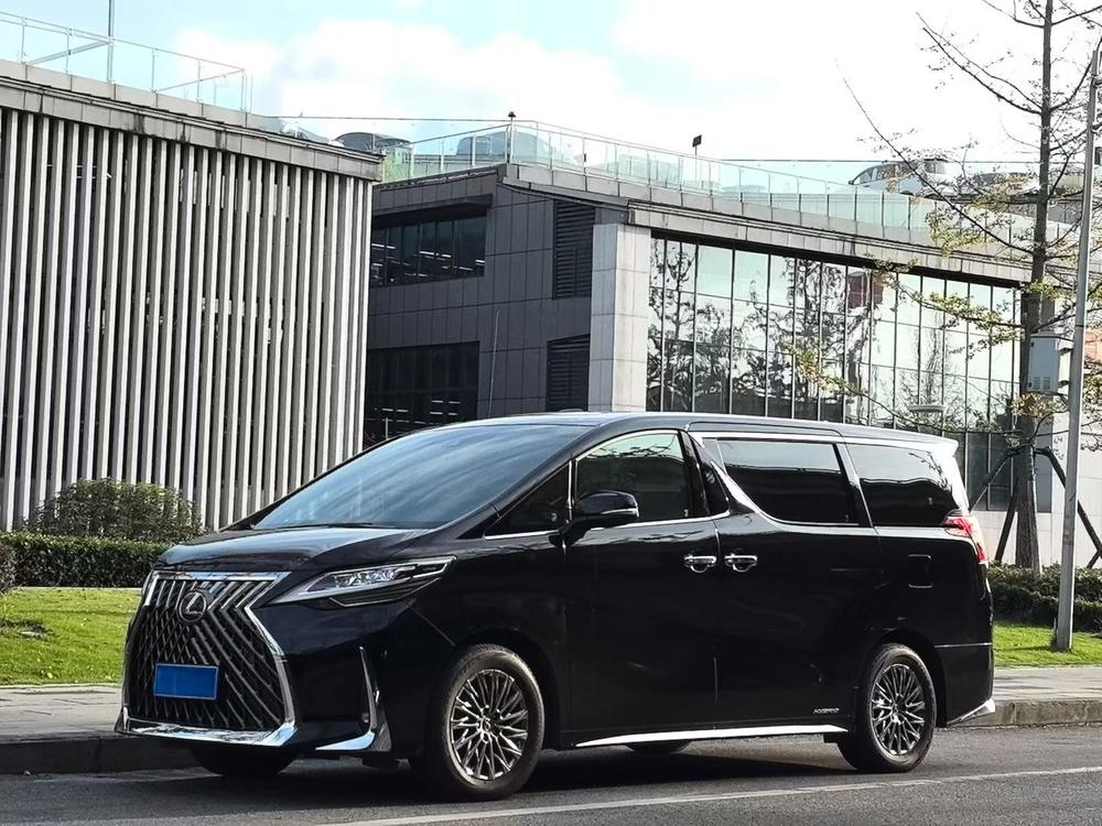 Lexus Lexus LM