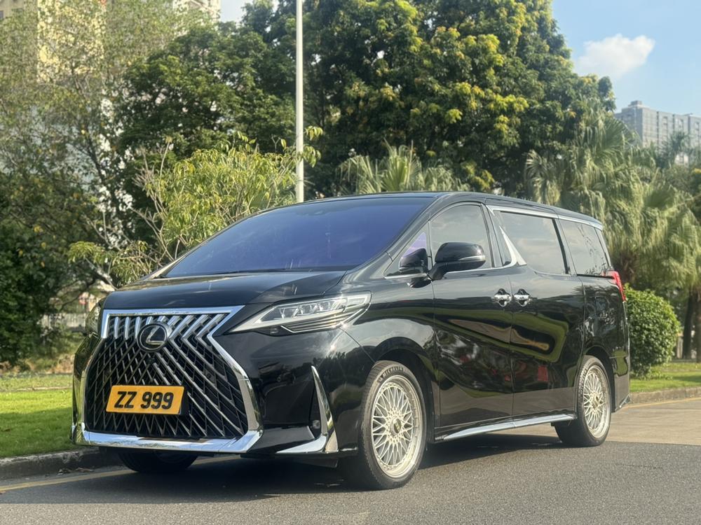 Lexus Lexus LM