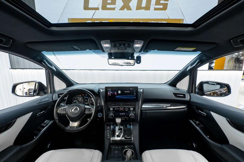 Lexus Lexus LM